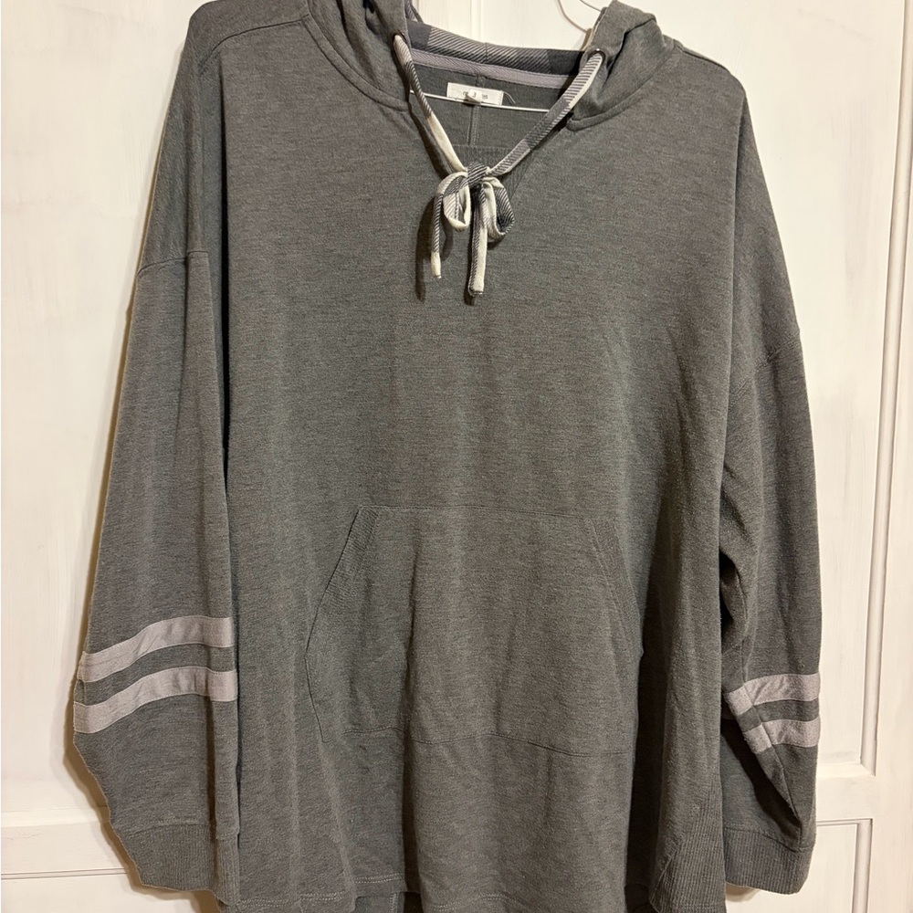 Maurices Gray and White Plaid Hoodie